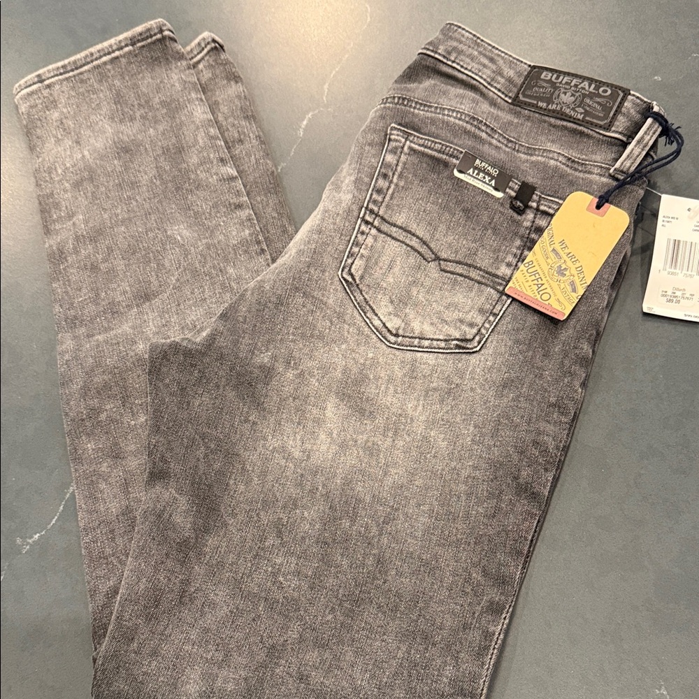 NWT - Buffalo Alexa Mid Rise Skinny